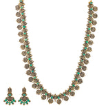 22K Antique Gold & Emerald Temple Jewelry Set (91.2gm) | 


Indulge in opulent allure with Virani Jewelers' 22k antique gold and gemstone temple jewelry s...