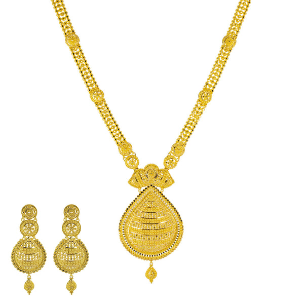 22K Yellow Gold Bridal Necklace Set (84.3gm) | 



Make a statement of refined taste on your wedding day with this exquisite 22k gold necklace a...