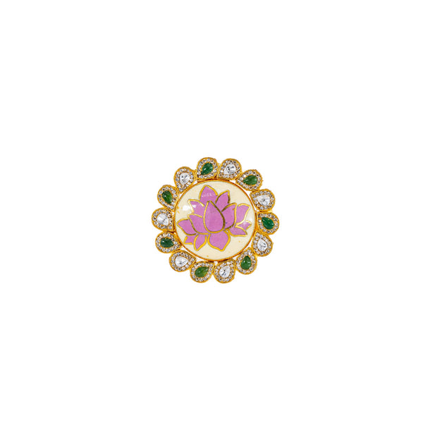 22K Antique Gold, Kundan, Emerald, & CZ Cocktail Ring (9.7gm) | 



Embrace the opulence of Indian gold jewelry craftsmanship with this stunning 22k antique gold...