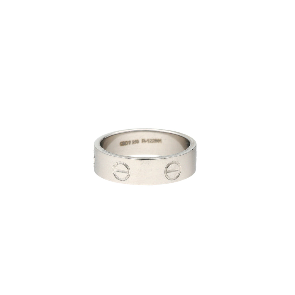 Platinum Band (11.9gm) | 



Unlock the sophistication of platinum jewelry with this men's 22k band by Virani Jewelers. Ex...
