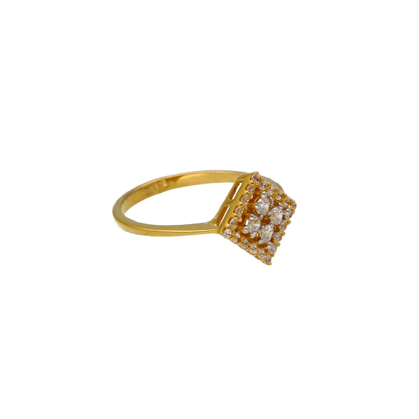 22K Yellow Gold & CZ Ring (2.9gm) | 


Indulge in contemporary allure of this 22k gold ring by with Virani Jewelers, adorned with cub...