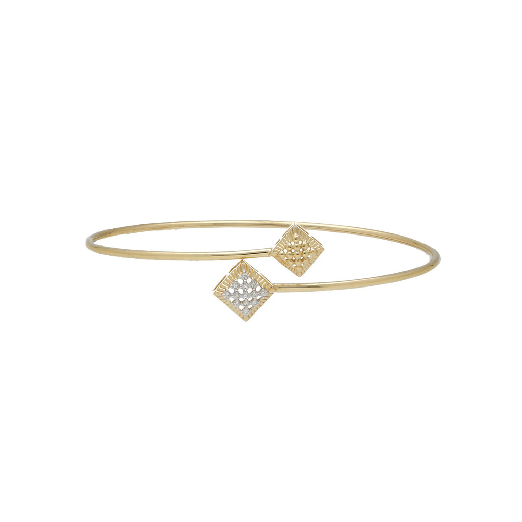 18K Yellow Gold & 0.1 Carat Diamond Bangle (4gm) | 


Embrace radiant simplicity of this 18k gold and diamond bangle by Virani Jewelers.   The minim...
