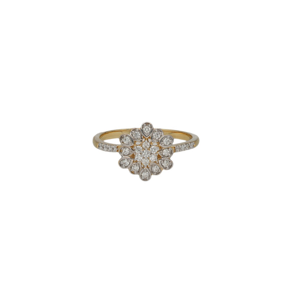 18K Yellow Gold & 0.2 Carat Diamond Ring (2gm) | 


Virani Jewelers orchestrates radiant elegance with this beautiful 18k gold and diamond ring.  ...