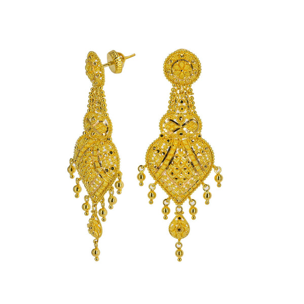 An image showing the post of the matching Indian gold earrings from Virani Jewelers. | Go for the gold with this elaborately designed Indian gold necklace from Virani Jewelers!

Featur...