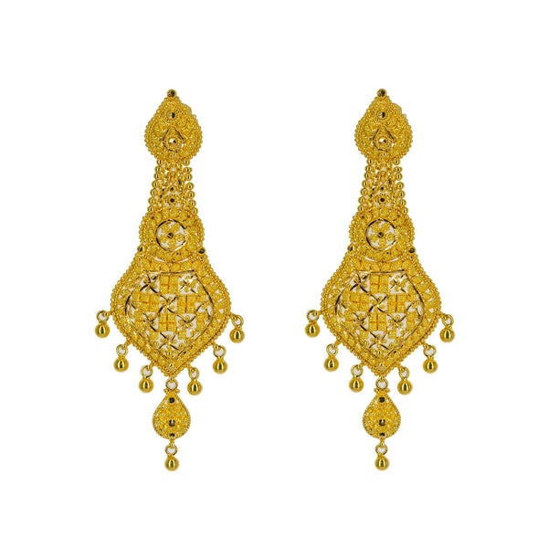 An image of the matching 22K gold earrings from Virani Jewelers. | Look like the most stunning person in the room with this magnificent 22K gold necklace set from V...