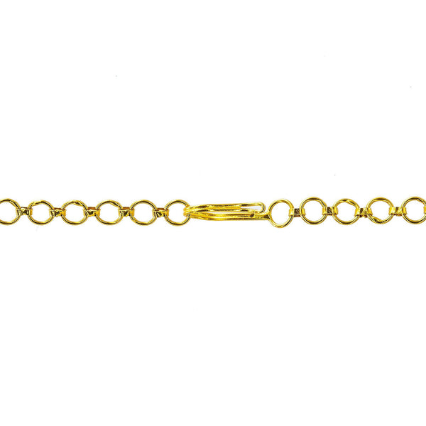 An image of the 22K gold clasp on an Indian necklace from Virani Jewelers | Looking for an exquisite 22K yellow gold jewelry set to add to your collection? This set from Vir...