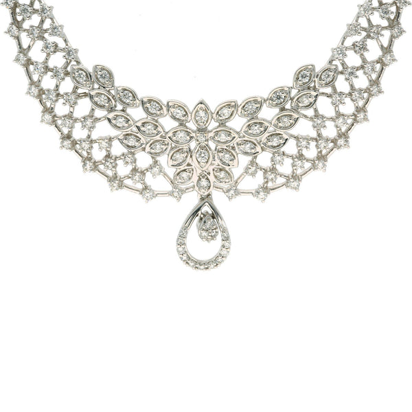 18K White Gold & Diamond Oishi Mangalsutra Necklace - Virani Jewelers | 
Symbolize your new union with this beautiful mangalsutra necklace! The modern design and elegant...