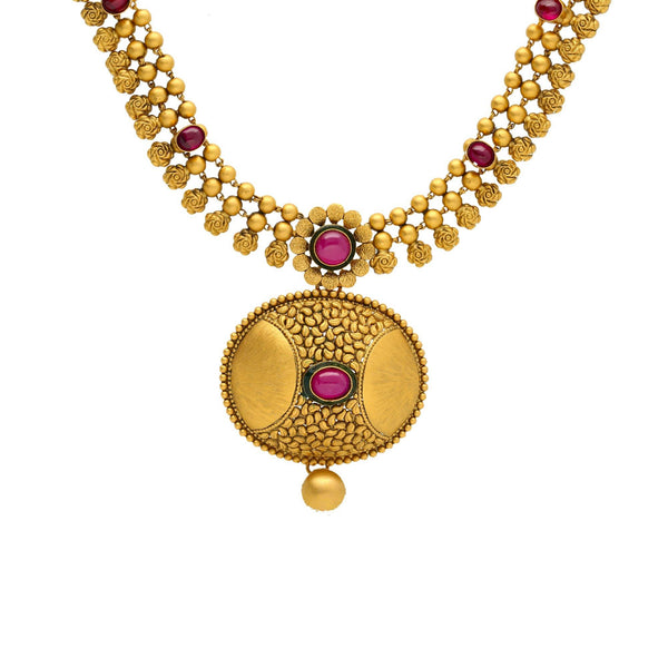 22K Yellow Gold Antique Necklace and Earrings Set W/ Ruby - Virani Jewelers | 


Exuding ethereal charm and an antique allure, the 22K antique gold necklace has a stunning des...