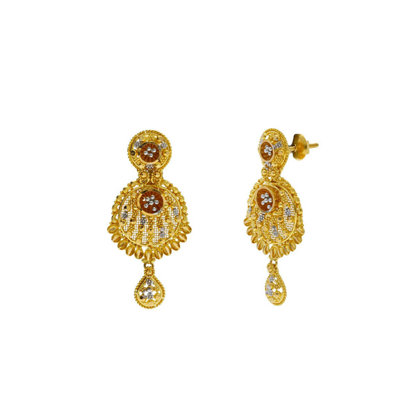 22K Gold Multi Tone Gold Meenakari Drop Earrings W/ Shield Design & Feather Accents - Virani Jewelers | 


Enjoy the beauty of brilliant gold colors blended into classic fine jewelry designs such as th...