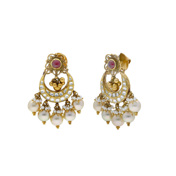 22K Yellow Antique Gold Chandbali Pendant & Earrings Set W/ Kundan, Rubies & Pearls - Virani Jewelers | 


Accentuate your attire with the allure of fine antique gold jewelry such as this flawless 22K ...