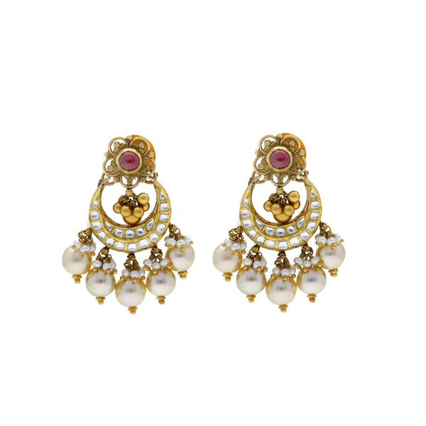 22K Yellow Antique Gold Chandbali Pendant & Earrings Set W/ Kundan, Rubies & Pearls - Virani Jewelers | 


Accentuate your attire with the allure of fine antique gold jewelry such as this flawless 22K ...