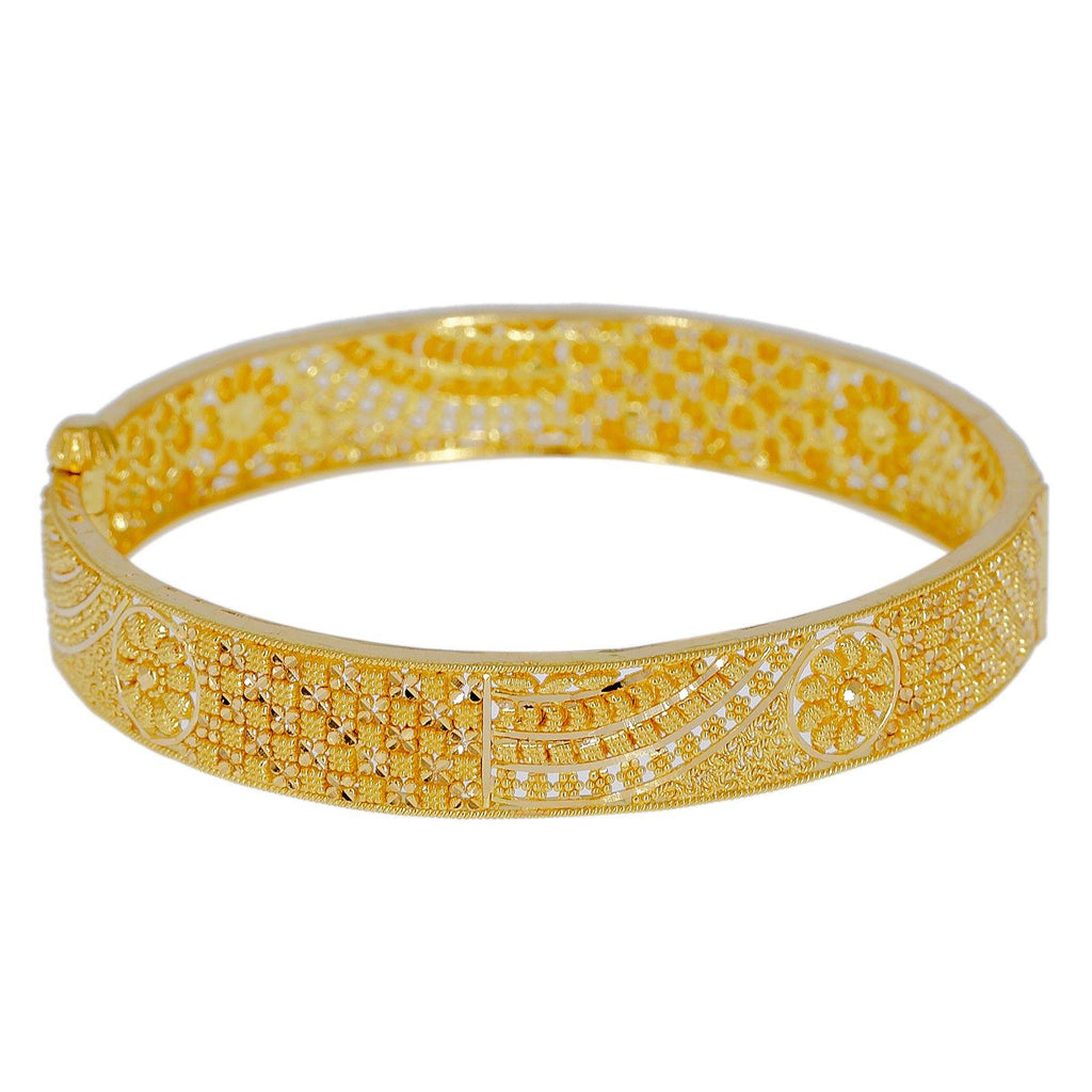 22K Yellow Gold Bangle W/ Sheer Band & Beaded Filigree Design - Virani Jewelers | Explore the alluring mystique of finely detailed gold bangles with this 22K yellow gold women’s b...