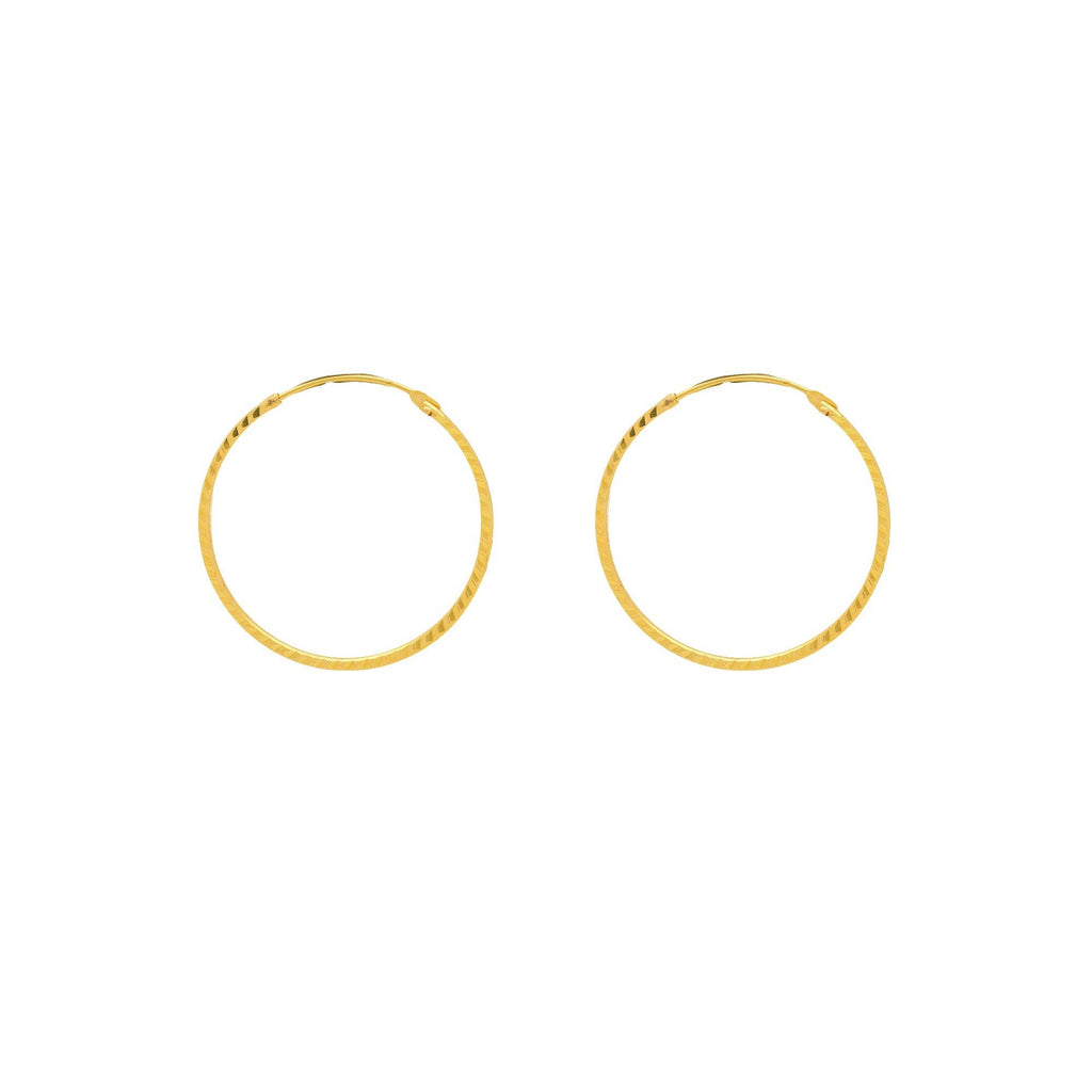 22K Yellow Gold Thin Hoops, 2.2 Grams - Virani Jewelers | 



Slim and slightly detailed pair of 22K yellow gold hoops, excellent for both casual and dress...