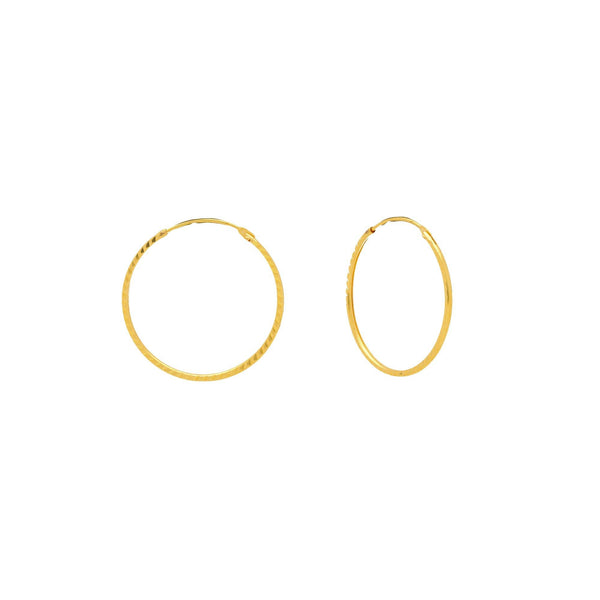 22K Yellow Gold Thin Hoops, 2.2 Grams - Virani Jewelers | 



Slim and slightly detailed pair of 22K yellow gold hoops, excellent for both casual and dress...