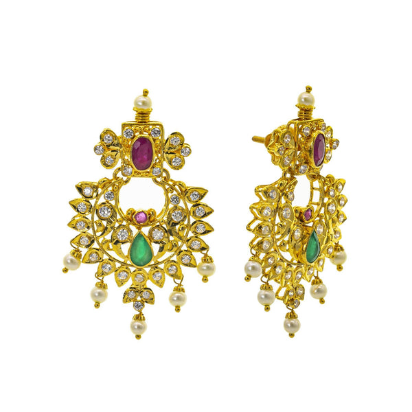 An image of the post on the Bhavna 22K gold earrings from Virani Jewelers. | Be the most beautiful person in the room with this gorgeous 22K gold necklace set from Virani Jew...