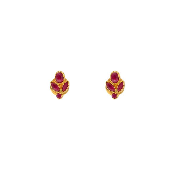 22K Yellow Gold & Ruby Necklace Set | 


This unique 22K Indian gold necklace and earring set is decked out with vibrant rubies that wi...