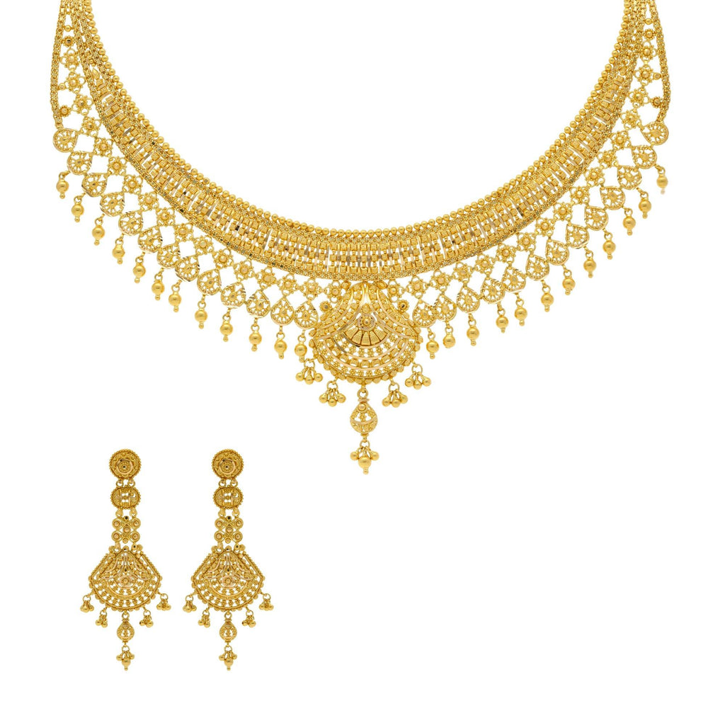 22K Yellow Gold Necklace & Earrings Set w/ Light fixture collar - Virani Jewelers | 


This magnificent 22K yellow gold necklace with earrings adds royal charm to the wearer. An ide...
