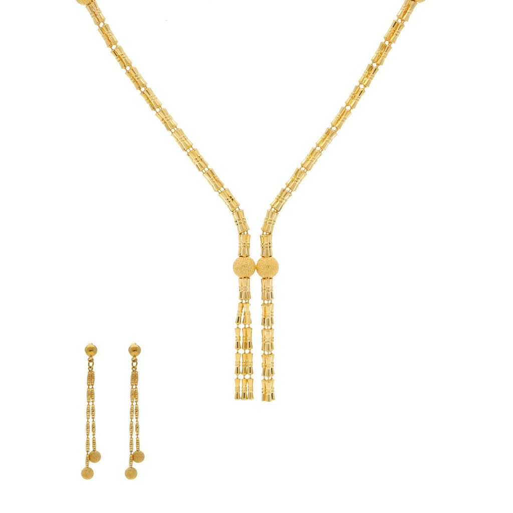 22K Yellow Gold Singapore set with Earrings - Virani Jewelers | 


A very subtle and elegantly designed 22K yellow gold necklace with earrings along with a class...