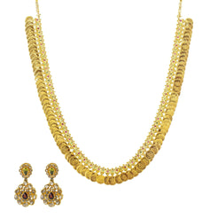An image of the 22K gold necklace set with a coin design from Virani Jewelers.