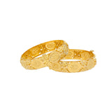 22K Gold Kasu Lakshmi Set of 2 Bangles W/ Open up Screw, 49gm - Virani Jewelers | 


Show off your sleek style as you wear this magnificent gold bangle. These fine  22K yellow gol...