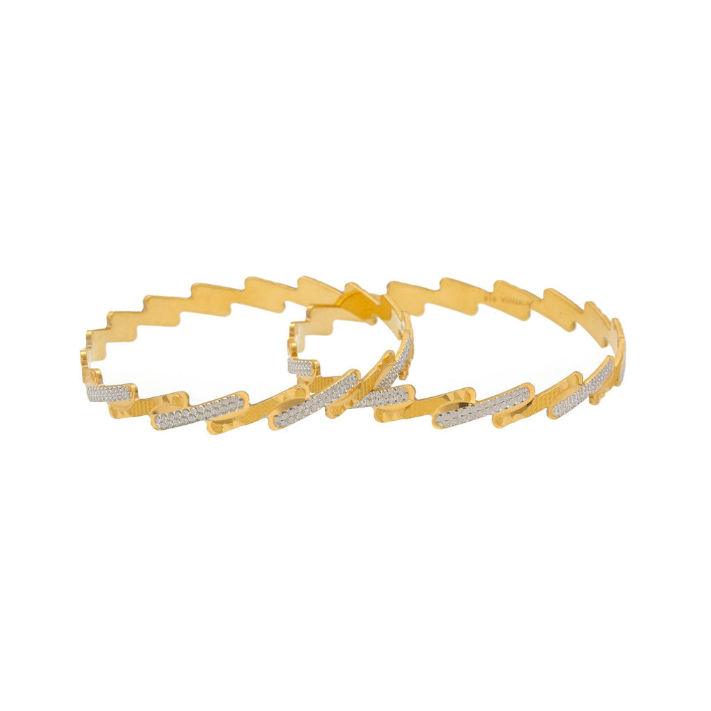 22K Gold Multi Tone Set of Two Bangles, 46.8gm - Virani Jewelers | 


An interesting blend of style of these 22K yellow gold bangles will make you subtle and add my...