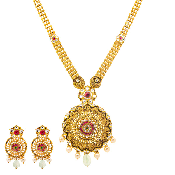 22K Gold Sajani Jewelry Set w/ Emeralds & Pearls (149.3gm) | 
Add this stunning 22k yellow gold, emerald, and pearl jewelry set to your bridal or evening gown...