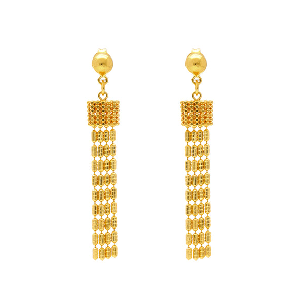 22K Yellow Gold Nisha Jewelry Set | 
Add a layer of sophistication in the form of vibrant 22k yellow gold with the Nisha Jewelry Set!...