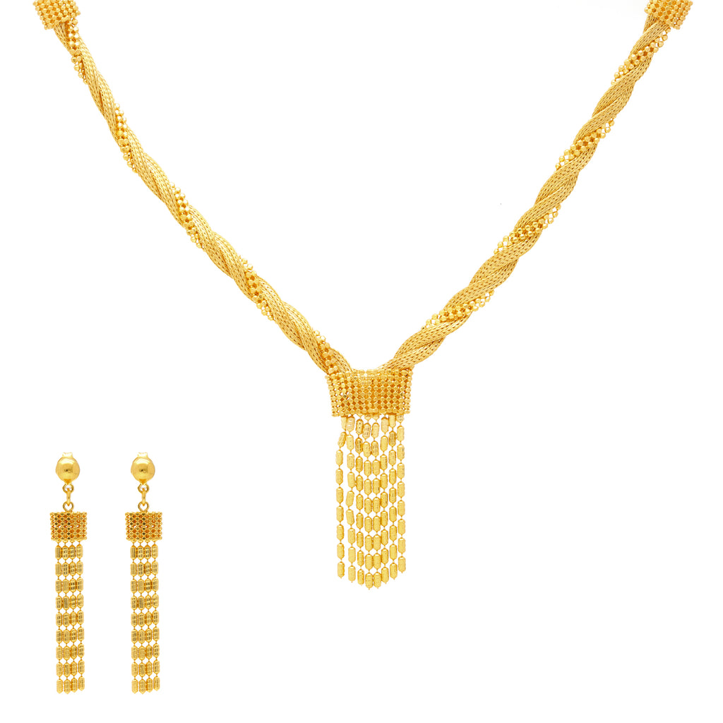 22K Yellow Gold Nisha Jewelry Set | 
Add a layer of sophistication in the form of vibrant 22k yellow gold with the Nisha Jewelry Set!...