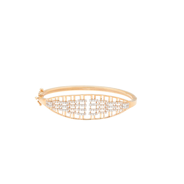 18K Rose Gold & CZ Bangle (12.2gm) | 


This 18k rose gold bangle features a front facing design adorned with sparkling cubic zirconia...