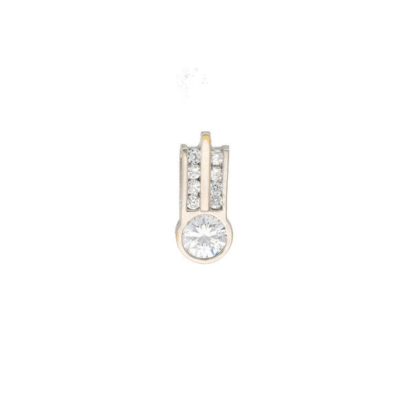 22K White Gold & CZ Pendant (4gm) | 
This minimal 22 carat white gold pendant is the perfect accessory to wear daily.Features• 22k wh...