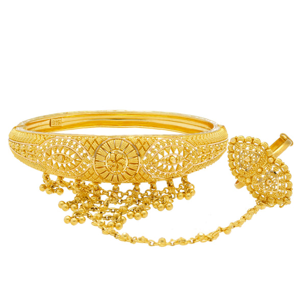 22K Yellow Gold Hand Bangle (56.8gm) | 


The stylish and sophisticated design of this Indian gold bangle will bring a sense of uniquene...