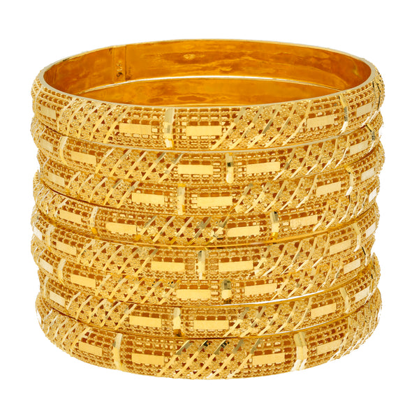 22K Yellow Gold Bangle Set of 6 (96.6gm) | 


These simple 22k yellow gold bangles have a traditional look and feel with modern details that...