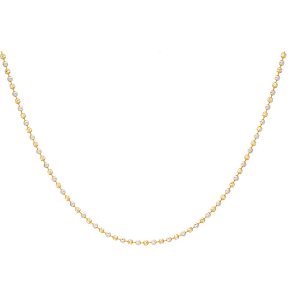 22Y Yellow & White Gold Beaded Chain (11.7 gms) | 
This simple and classy 22k yellow gold chain has decadent beading and 22k white gold details. Fe...