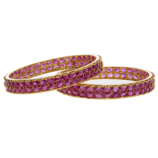 22K Yellow Gold Ruby Bangle W/ Brick Pattern Rubies - Virani Jewelers | 


Enjoy the beautiful light of feminine colors with this set of two 22K yellow gold ruby bangles...