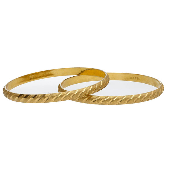 22K Yellow Gold Teen Bangles Set of 2 W/ Slanted Etched Details - Virani Jewelers | 


Be elegant with artisanal details that bring out the radiance in your fine jewelry like this s...