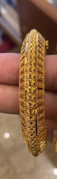22K Gold Bangle - Virani Jewelers | 22K gold bangle with screw open up. 37.5 grams